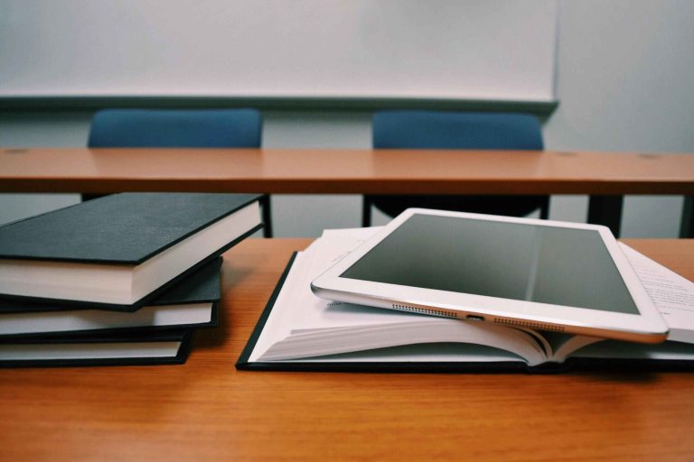 Applications Open for the Presidential Scholarships at the University of Boston